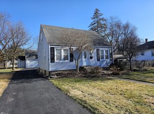 122 S Park Rd, Joliet, IL 60433