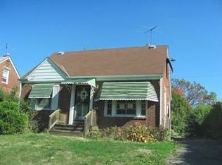 3915 Lee Heights Blvd, Cleveland, OH