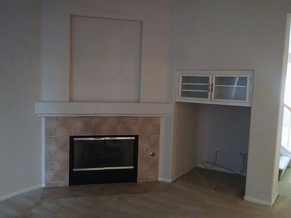 4th image of 1087 Atherton Dr