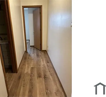 306 W College St #4 — Photo 11