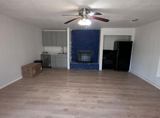 202 Red Oak Cir #1/2, Austin, TX 78753