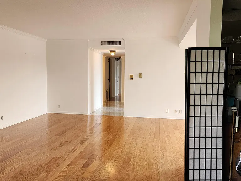 4477 Wilshire Blvd #310 — Photo 9