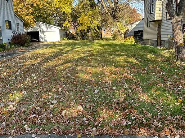 77 Wilson Ave, Niles, OH 44446