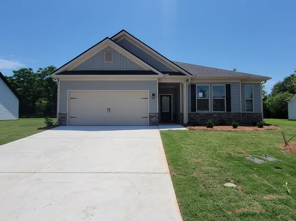 108 Breakwater Way, Perry, GA 31069