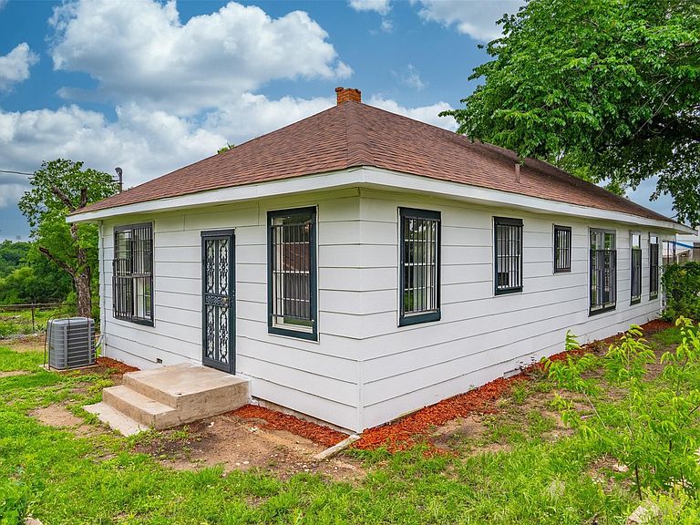 Listing photo 4