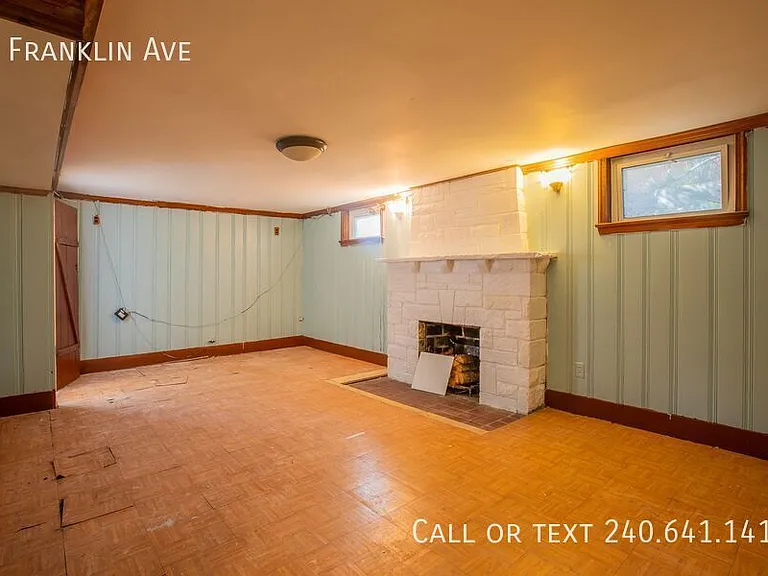 8 Franklin Ave — Photo 22