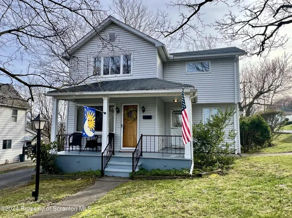 833 Pancoast St, Dickson City, PA 18519