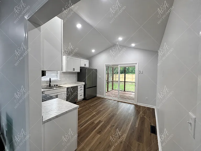 416 Flagg Rd — Photo 4