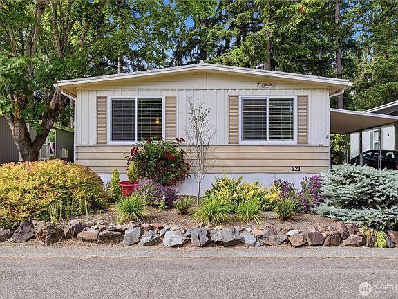 2nd image of 18425 NE 95th Street #221