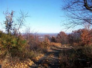 338 Mountain Rd, Bloomingburg, NY 12721