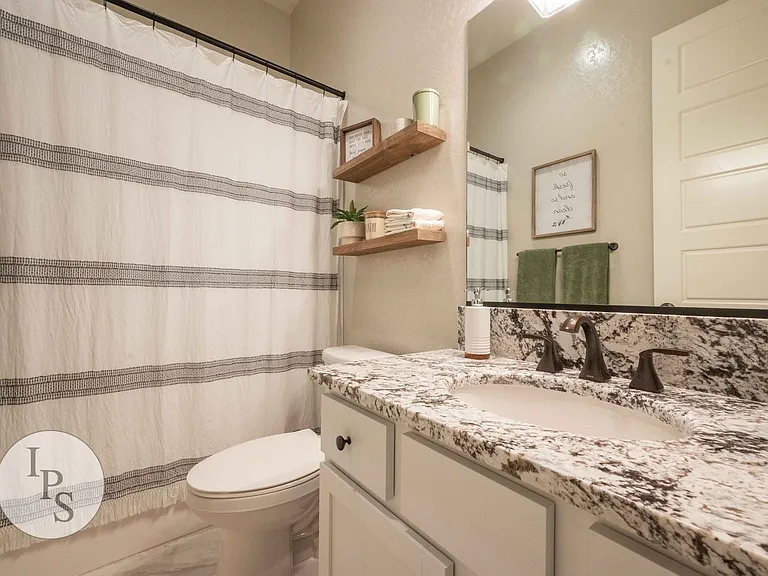 4299 Vineyard Dr — Photo 7