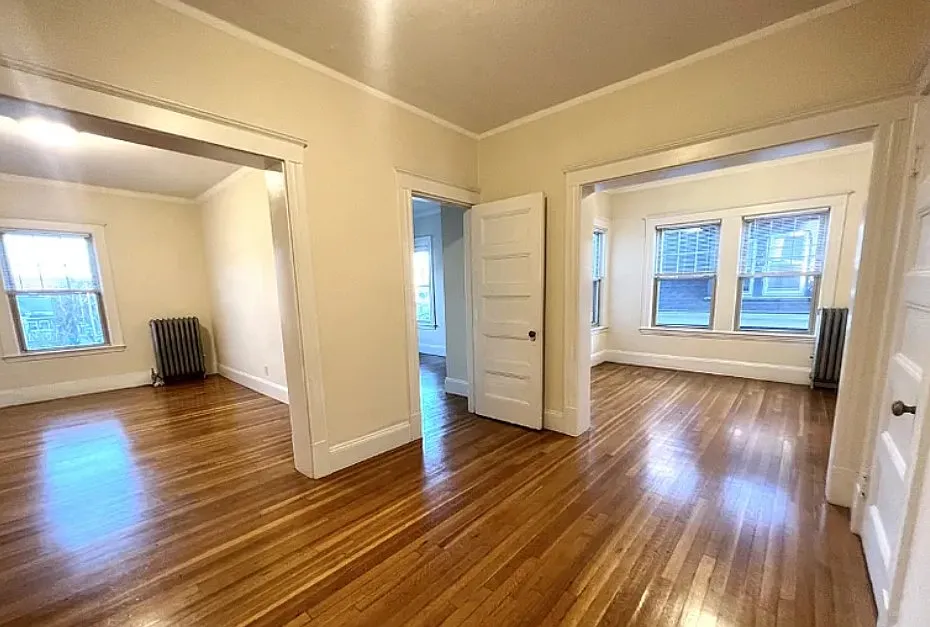 2 bed, 975 sqft, $1,250 — Photo 2