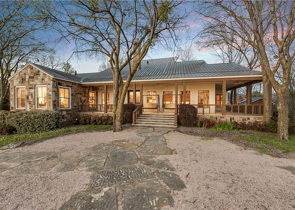 1st image of 145 Bella Vista Ln