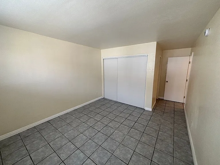 11751 Hart St — Photo 18