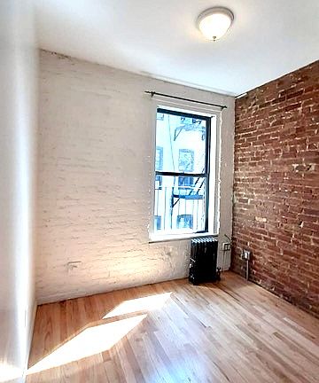 2nd image of 50 Mac Dougal St #17