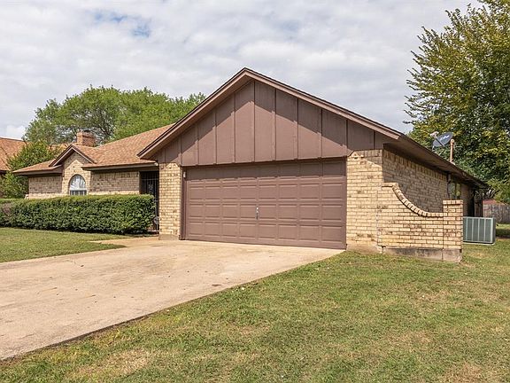 5th image of 6733 Oliver Dr