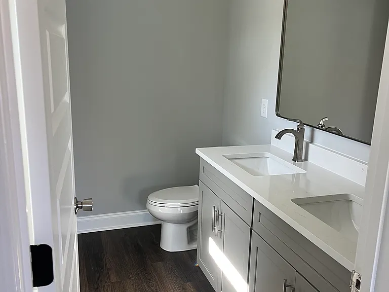 2114 Melanie Dr — Photo 11