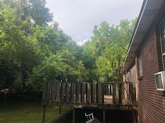 3rd image of 1733 Plumaria Dr