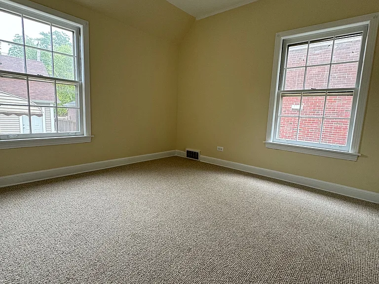 915 S Washington Ave — Photo 22
