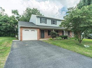 113 S 2nd St, Denver, PA 17517