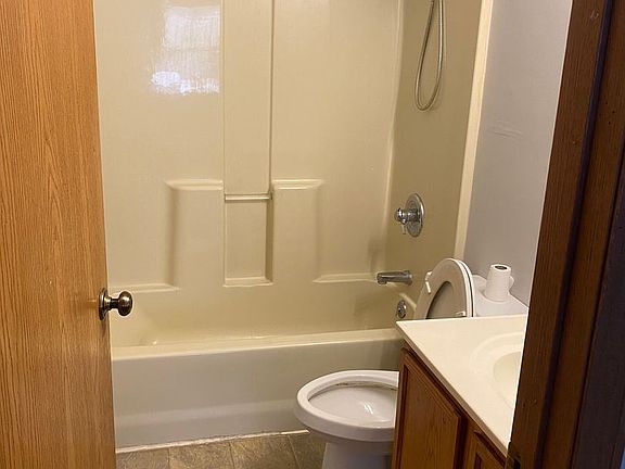 3rd image of 321 E Vine St Unit 10