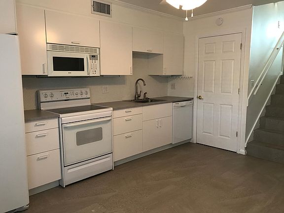 3rd image of 4511 W La Villa Ln