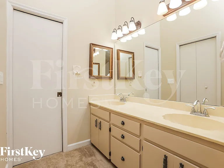 2229 Bluff Oak St — Photo 13