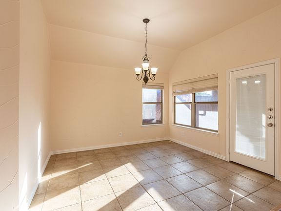 5th image of 3708 Marble Ln