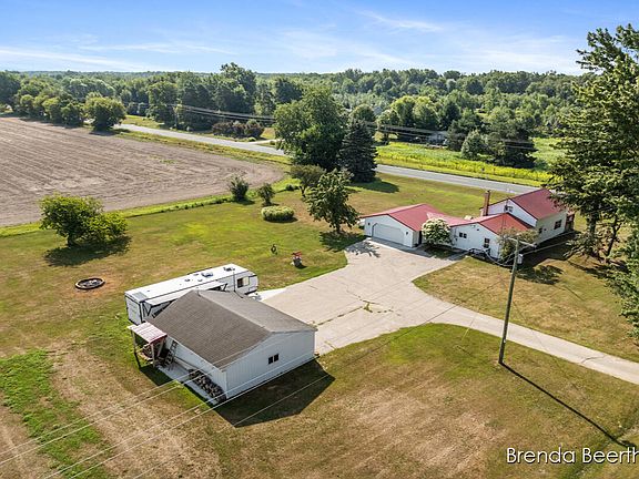 4th image of 8800 Ellis Rd