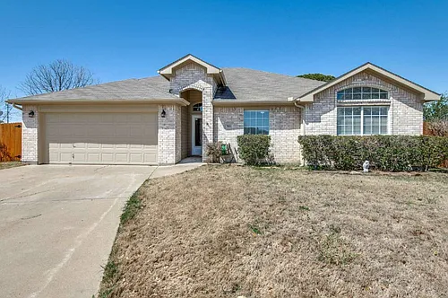 3111 Ponds Edge Trl Photo 1