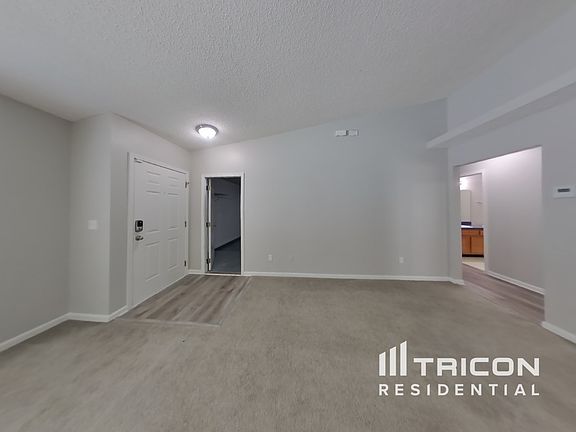 3rd image of 4300 Lindy Trl
