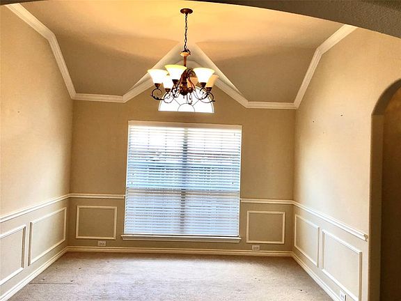 5th image of 9049 McFarland Way