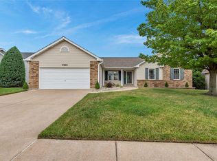 3360 Cottonwood Dr, Saint Charles, MO 63301