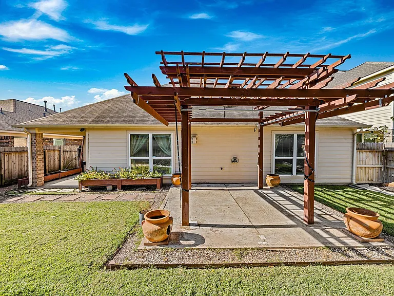 13914 Juniper Bend Ln — Photo 34