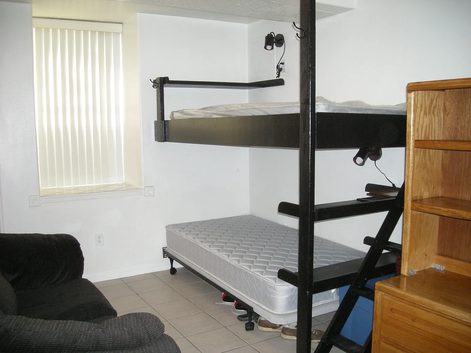 Studio, 275 sqft, $950 — Photo 3