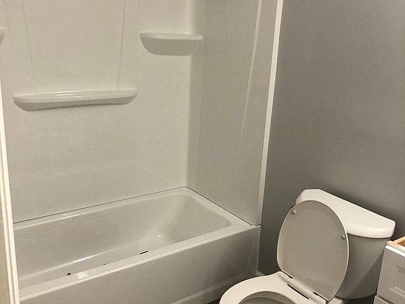 Full bathroom on second floor