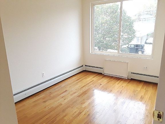 2nd image of 20-14 38th St #3