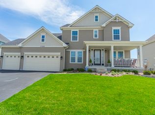 N265 King Dr, Geneva, IL 60134