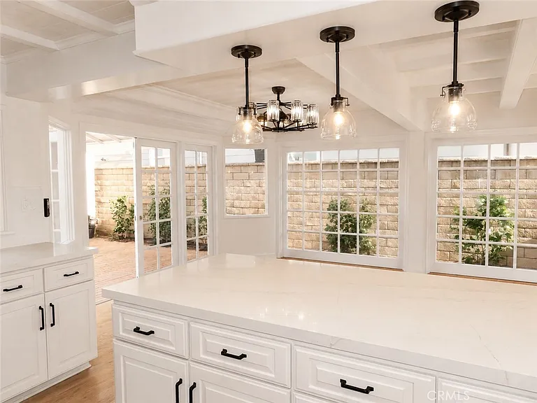 308 Coral Ave — Photo 5