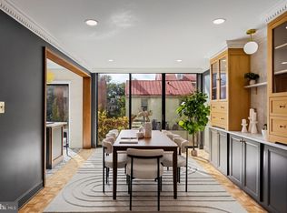 242 Locust St, Philadelphia, PA 19106