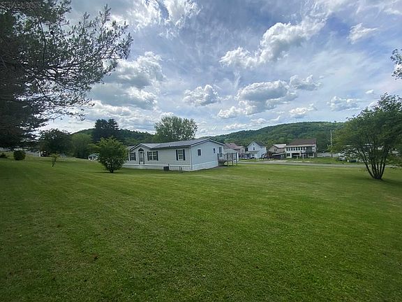 2nd image of 2604 Crawford Ave