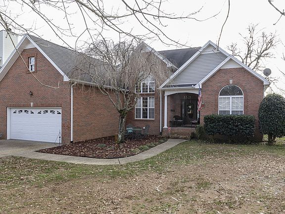 2nd image of 212 Holly Ln