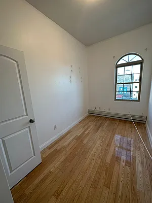 Rented by FRESH SPACES NYC | media 44