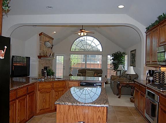 5th image of 1220 Wilson Dr