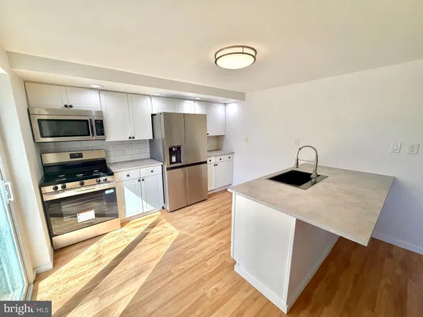 212 3rd Ave, Newtown Square, PA 19073