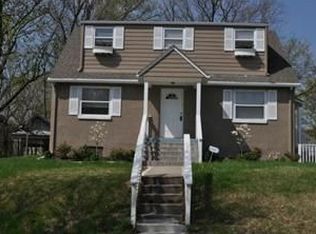 6000 Tracy Ave, Kansas City, MO 64110