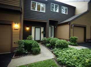 92 Fairfax Ct, Madison, NJ 07940