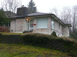902 Barnhart St, Raymond, WA 98577