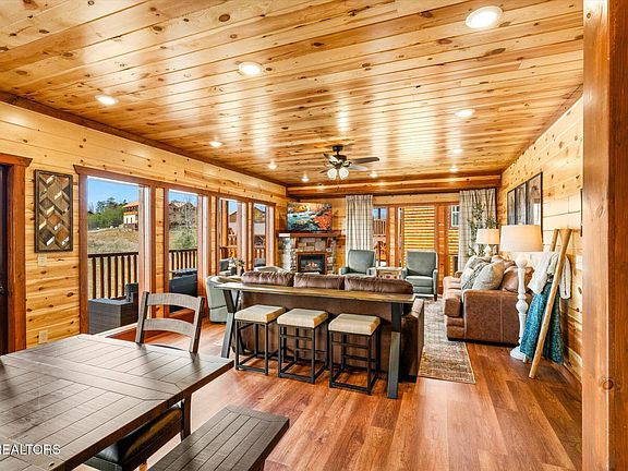 3rd image of 2208 Jericho Way