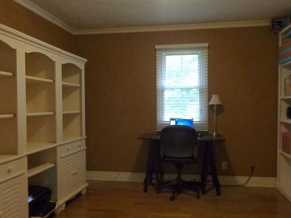 4th image of 232 Saddle Brook Ct